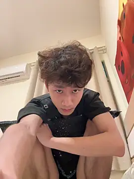 Snapshot of sexyboy-3525 chatting on 04/11/26, 07:45 sexyboy-3525 online show from 04/11/26, 07:45