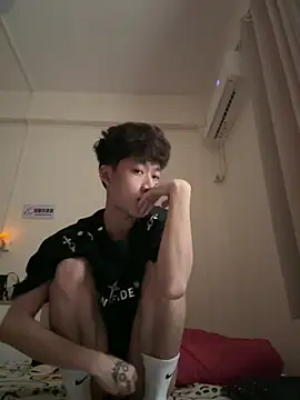 Snapshot of sexyboy-3525 chatting on 06/04/26, 05:46 sexyboy-3525 online show from 06/04/26, 05:46