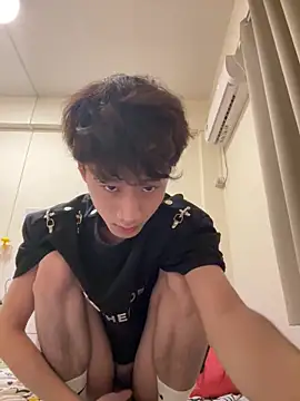 Snapshot of sexyboy-3525 chatting on 06/07/26, 05:55 sexyboy-3525 online show from 06/07/26, 05:55