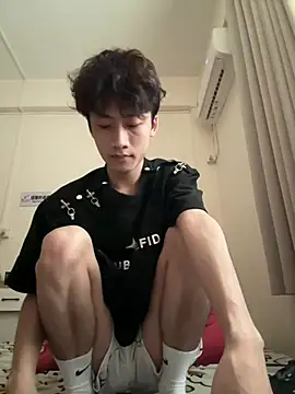 sexyboy-3525 online show from 07/03/26, 04:52