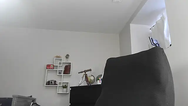 Snapshot of AngelFusco chatting on 04/23/26, 01:24 AngelFusco online show from 04/23/26, 01:24