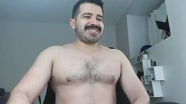 Snapshot of AngelFusco chatting on 05/03/26, 05:35 AngelFusco online show from 05/03/26, 05:35