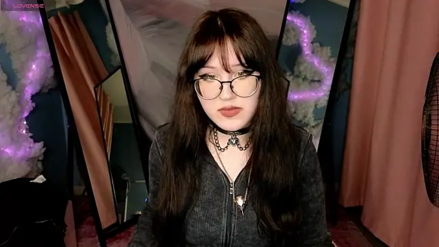Snapshot of Laura__Wilson chatting on 04/08/26, 01:55 Laura Wilson online show from 04/08/26, 01:55