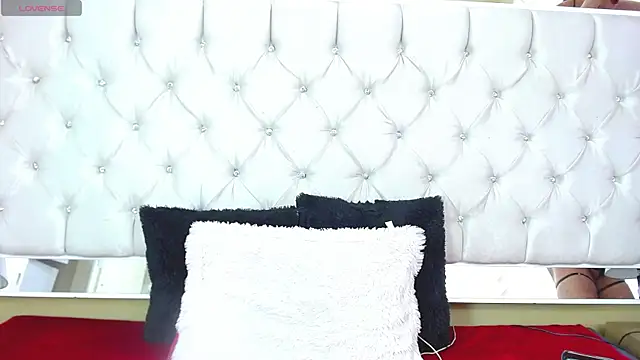 MistressNyx  online show from 06/04/26, 02:45