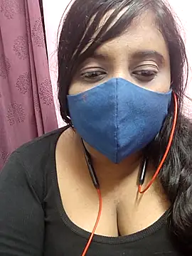 Snapshot of Tami-sonia chatting on 04/15/26, 07:58 Tami-sonia online show from 04/15/26, 07:58