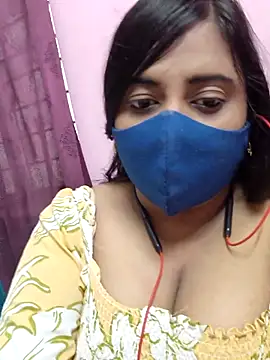 Snapshot of Tami-sonia chatting on 05/15/26, 11:17 Tami-sonia online show from 05/15/26, 11:17