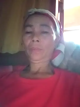 Snapshot of __Ruby01__ chatting on 05/15/26, 07:37 Ruby01 online show from 05/15/26, 07:37