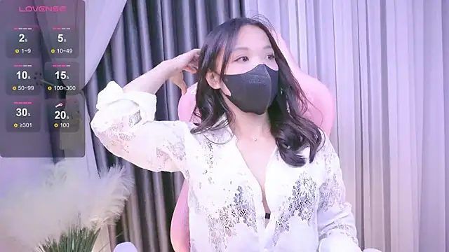 Lu Ly22 online show from 07/19/26, 01:37
