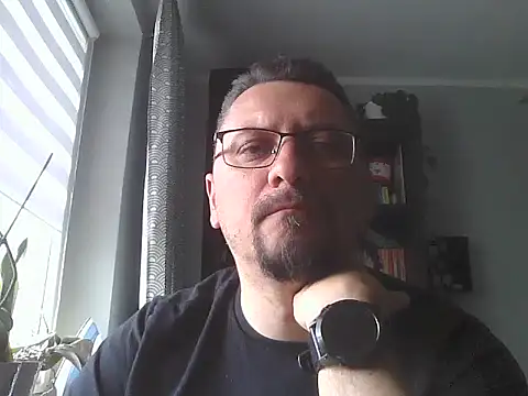 19cmSlave online show from 05/12/26, 09:39