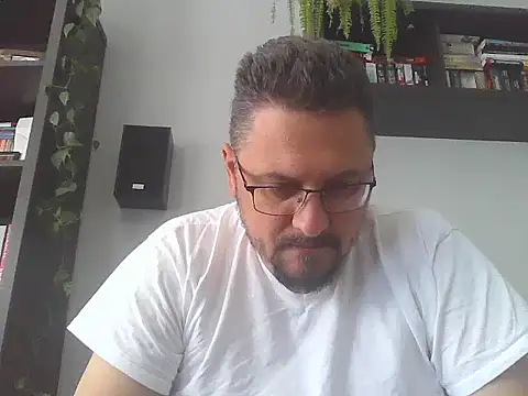 19cmSlave online show from 05/26/26, 09:27