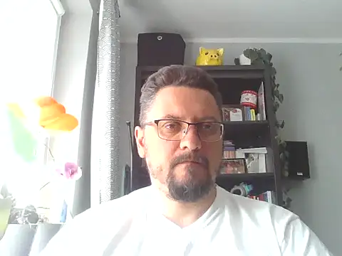 19cmSlave online show from 06/08/26, 09:20