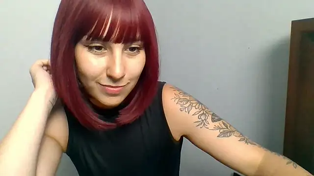 Snapshot of ZaraHotTeen chatting on 06/30/26, 03:13 ZaraHotTeen online show from 06/30/26, 03:13