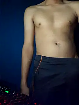 NovinhoTopBrasil online show from 07/23/26, 01:58