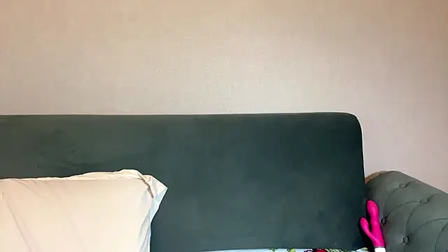Snapshot of SelenaKiss_ chatting on 06/14/26, 02:24 SelenaKiss online show from 06/14/26, 02:24