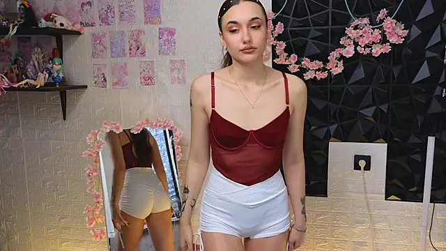 Snapshot of belle_cute chatting on 04/03/26, 01:58 belle cute online show from 04/03/26, 01:58