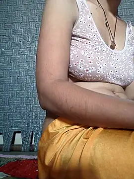Snapshot of Palaksingh143 chatting on 06/12/26, 11:42 Palaksingh143 online show from 06/12/26, 11:42
