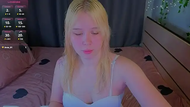 unburnedgirl online show from 07/22/26, 06:22