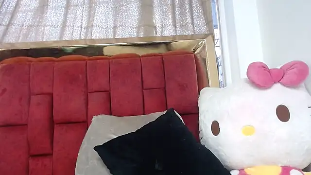 mia rousse vc online show from 05/11/26, 04:04
