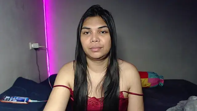 yourhotasiantrann online show from 04/01/26, 07:00