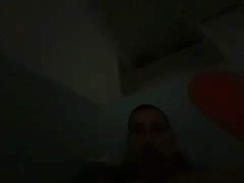 Snapshot of Rebeu_77 chatting on 05/17/26, 01:40 Rebeu 77 online show from 05/17/26, 01:40