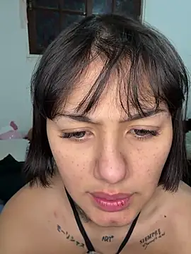Snapshot of Abrildqquino chatting on 06/12/26, 03:49 Abrildqquino online show from 06/12/26, 03:49