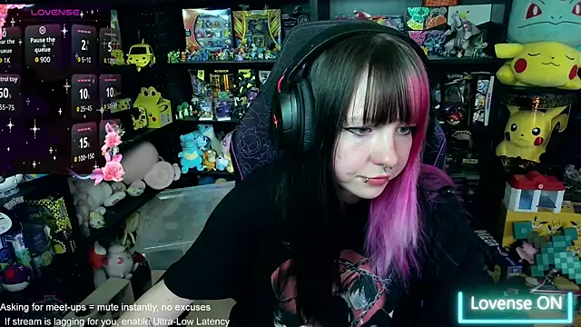 CutieTracer online show from 06/10/26, 04:06