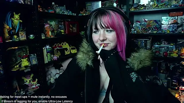 CutieTracer online show from 06/11/26, 12:32