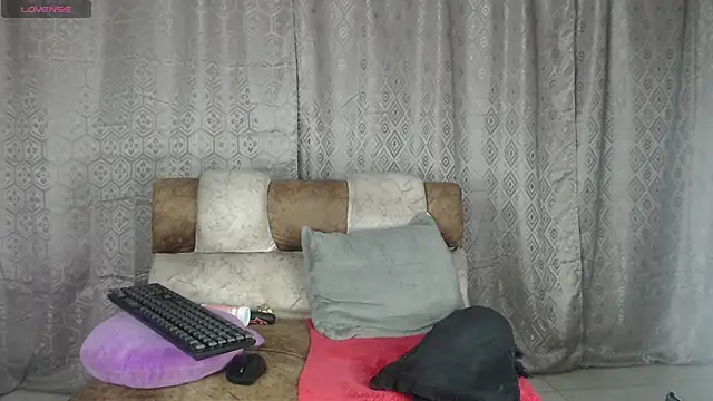 Snapshot of Dayanara- chatting on 05/15/26, 06:15 Dayanara- online show from 05/15/26, 06:15