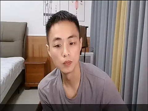 Snapshot of davidboys chatting on 05/18/26, 04:29 davidboys online show from 05/18/26, 04:29