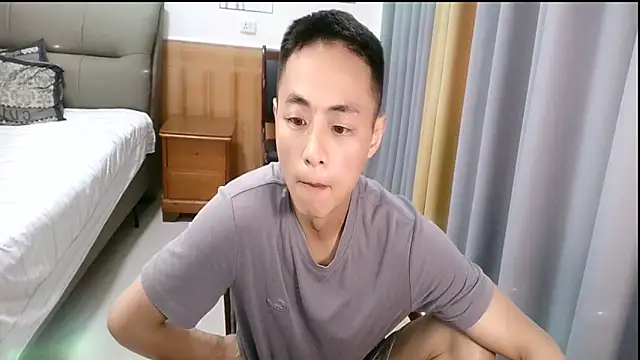 Snapshot of davidboys chatting on 06/06/26, 06:51 davidboys online show from 06/06/26, 06:51