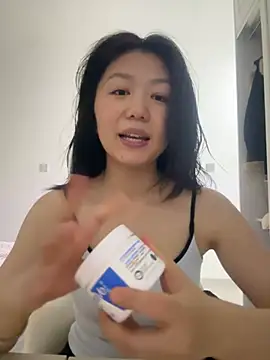 Snapshot of Shanshan_1267 chatting on 05/23/26, 02:32 Shanshan 1267 online show from 05/23/26, 02:32