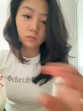 Snapshot of Shanshan_1267 chatting on 05/28/26, 03:15 Shanshan 1267 online show from 05/28/26, 03:15