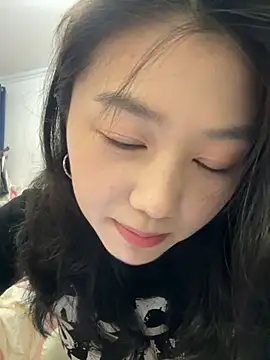 Snapshot of Shanshan_1267 chatting on 06/06/26, 11:04 Shanshan 1267 online show from 06/06/26, 11:04