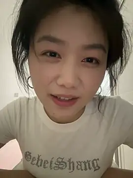 Snapshot of Shanshan_1267 chatting on 06/09/26, 01:34 Shanshan 1267 online show from 06/09/26, 01:34