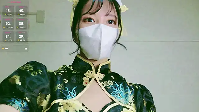 Snapshot of MISOSIRURICE chatting on 04/23/26, 01:02 MISOSIRURICE online show from 04/23/26, 01:02