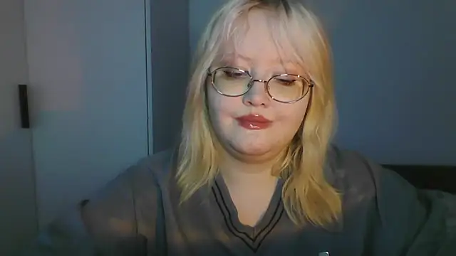 Snapshot of Elayne_Sweet chatting on 06/05/26, 06:52 Elayne Sweet online show from 06/05/26, 06:52