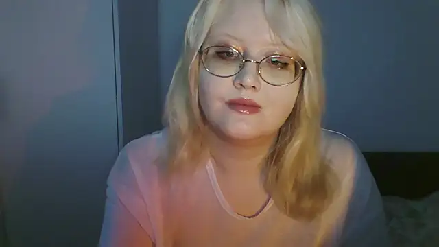 Snapshot of Elayne_Sweet chatting on 06/07/26, 06:06 Elayne Sweet online show from 06/07/26, 06:06