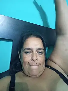 Snapshot of lucianamorocha chatting on 04/10/26, 12:27 lucianamorocha online show from 04/10/26, 12:27