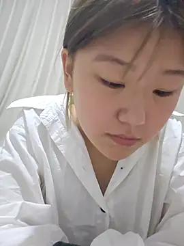 mianmian-666 online show from 06/12/26, 11:09