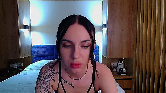 Snapshot of Sour_Berry_ chatting on 06/09/26, 03:34 Sour Berry online show from 06/09/26, 03:34