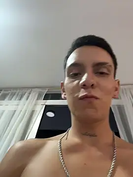 Snapshot of Liam_Fiire chatting on 07/17/26, 01:12 Liam Fiire online show from 07/17/26, 01:12