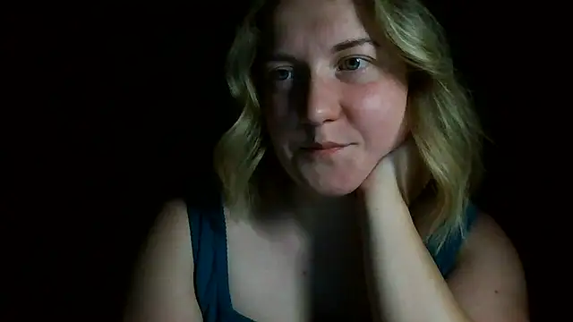 Snapshot of TinaKittyX chatting on 05/16/26, 07:45 TinaKittyX online show from 05/16/26, 07:45
