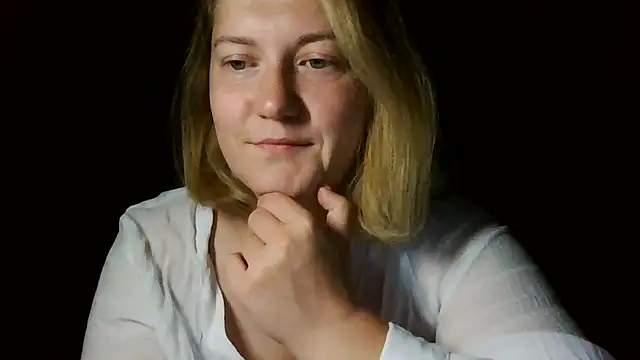 Snapshot of TinaKittyX chatting on 05/30/26, 09:56 TinaKittyX online show from 05/30/26, 09:56