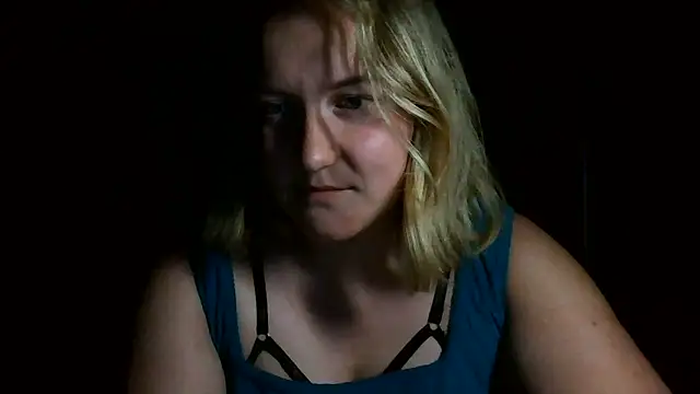 Snapshot of TinaKittyX chatting on 06/12/26, 09:35 TinaKittyX online show from 06/12/26, 09:35