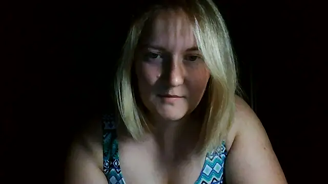 Snapshot of TinaKittyX chatting on 06/14/26, 08:44 TinaKittyX online show from 06/14/26, 08:44