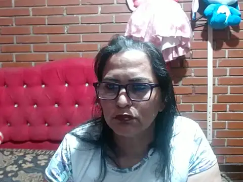 kristalmarelyn online show from 05/31/26, 06:10