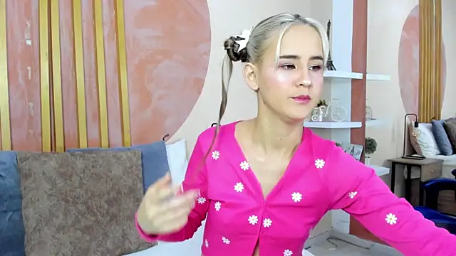 Alina Valmont online show from 07/07/26, 01:48