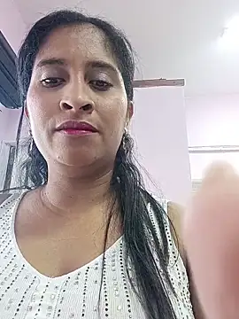 Snapshot of SofiaMendez1_ chatting on 05/26/26, 02:35 SofiaMendez1 online show from 05/26/26, 02:35