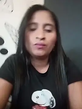 Snapshot of SofiaMendez1_ chatting on 06/06/26, 05:17 SofiaMendez1 online show from 06/06/26, 05:17