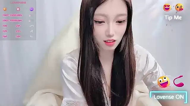 Snapshot of luckyuyu66 chatting on 04/07/26, 01:22 luckyuyu66 online show from 04/07/26, 01:22